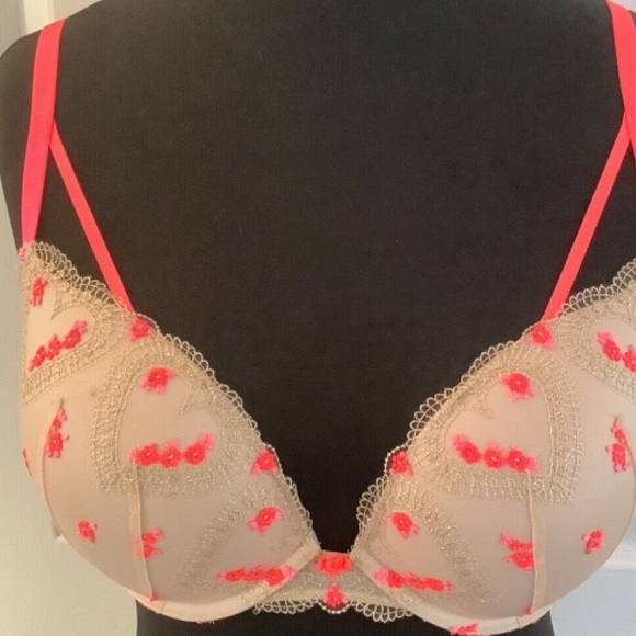 Victoria’s Secret Dream Angels Heart Embroidery Push Up Bra 32A - Picture 2 of 3